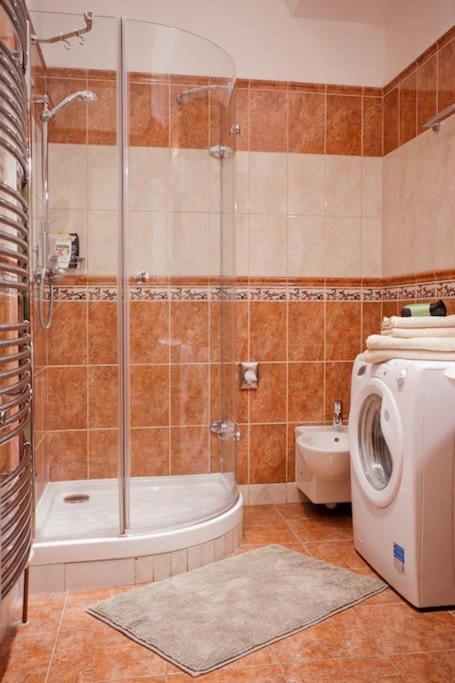 Ferienwohnung Rhythm And Style In Prague City Center Andel Exterior foto